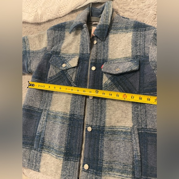 Levi’s flannel jacket - Picture 6 of 7
